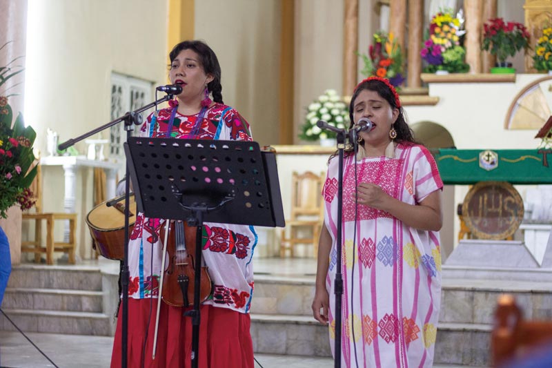 Grupo Cultural Linaloe, "Del Pueblo al Canto, le Canto al Pueblo. Música Tradicional Guerrerense.