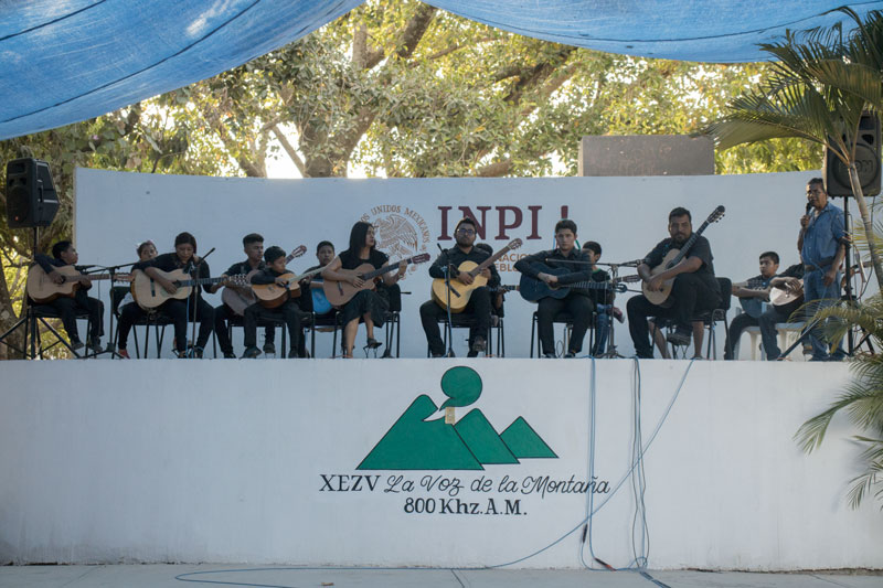 Orquesta de Guitarras “Mekahuehuetl”