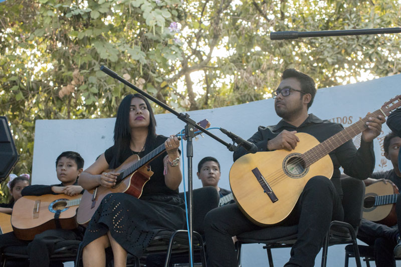 Orquesta de Guitarras “Mekahuehuetl”