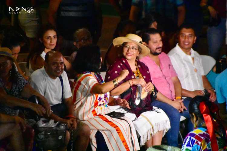 Celebran la Guelaguetza en Acapulco