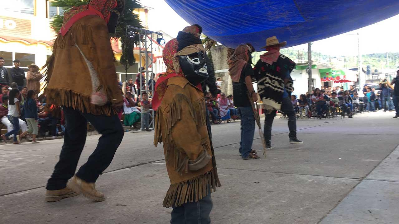 La ilustración que acompaña el lanzamiento de la Círcula de Derechos Culturales muestra una máscara de tigre de la Danza de los Terroncillos, originaria de Metlatónoc, Guerrero, reflejando la gran riqueza pluricultural que ahora ampara la reforma constitucional.