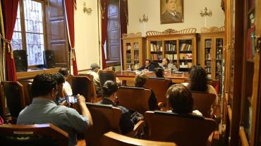Ciclo de poesía en el Palacio de los Poderes